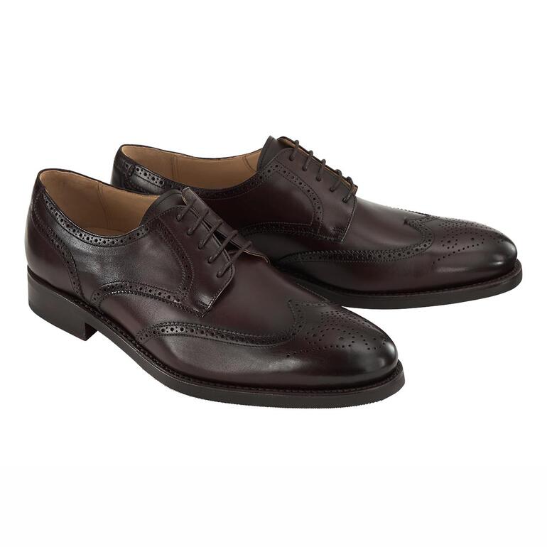 Zwei braune Cordwainer Business-Schuhe mit durchbrochenem Design, Vorderansicht.