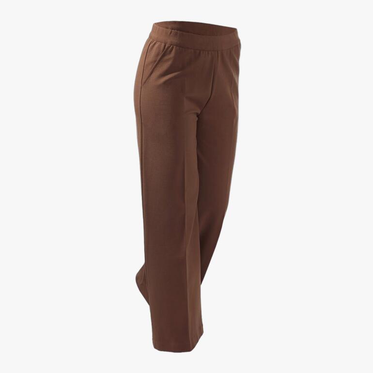 Braune weite Pants mit geradem Schnitt.