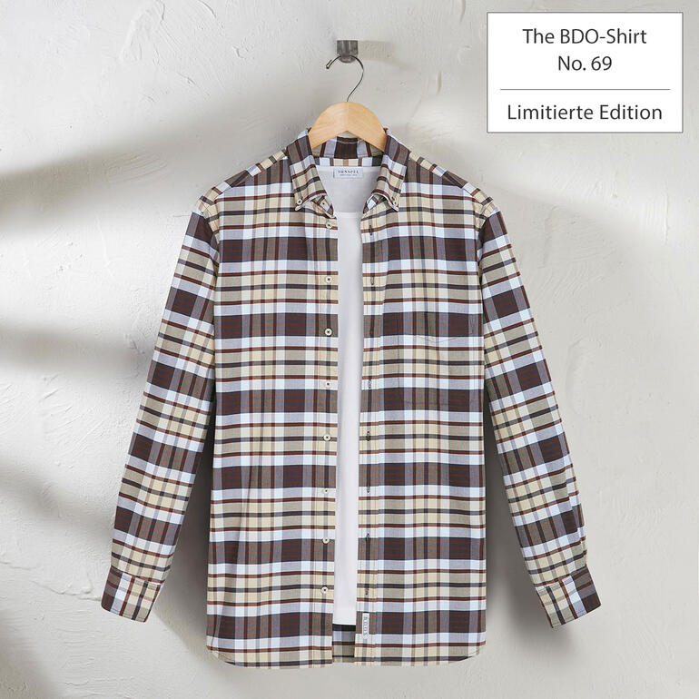 Das BDO-Shirt, limitierte Edition No. 69, kariertes Design mit langen Ärmeln.