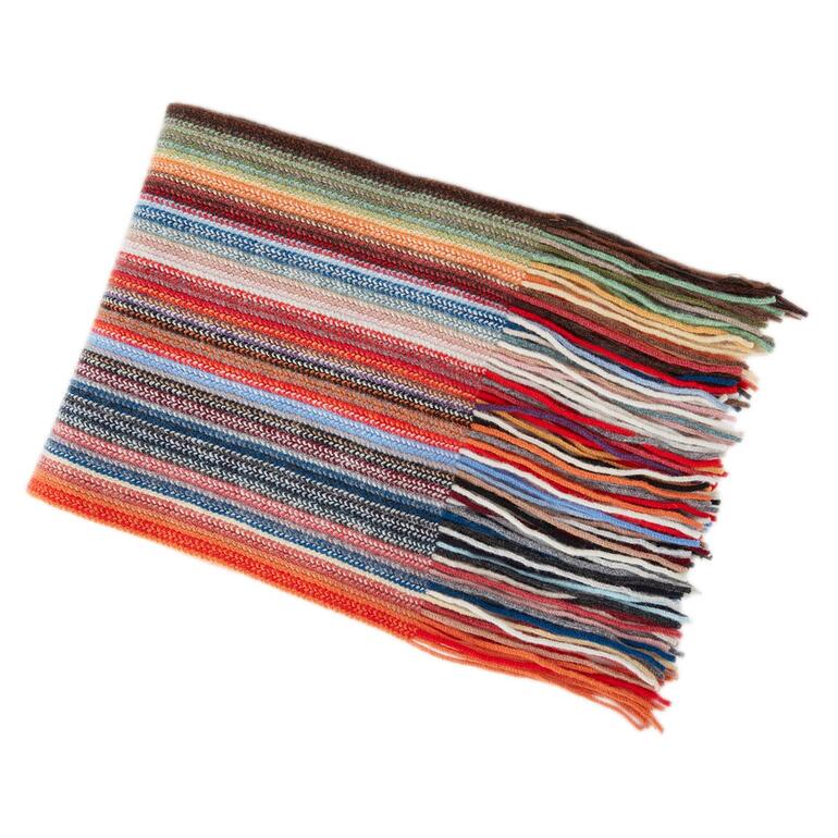 Robert Mackie Regenbogen-Schal Regenbogen-Schal von Robert Mackie, farbenfrohes Design.