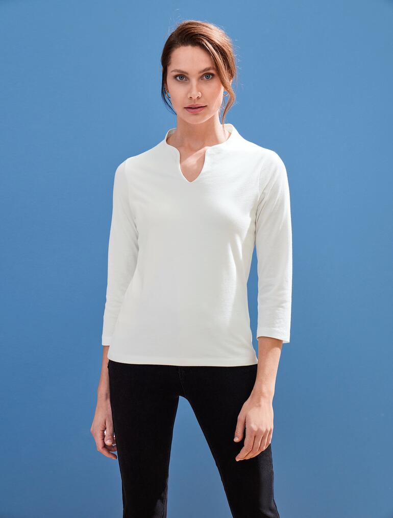 Klassisches Blazer-Shirt in Creme mit Stehkragen und 3/4-Armen