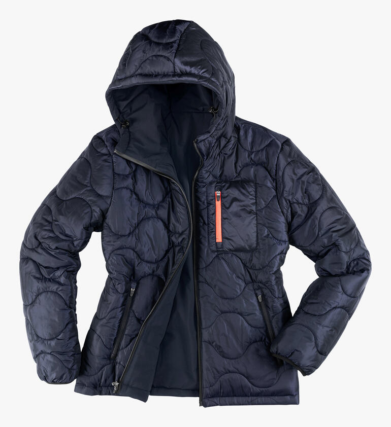 Softshell-Wendejacke in gestepptem Design, Kapuze und Reißverschluss.