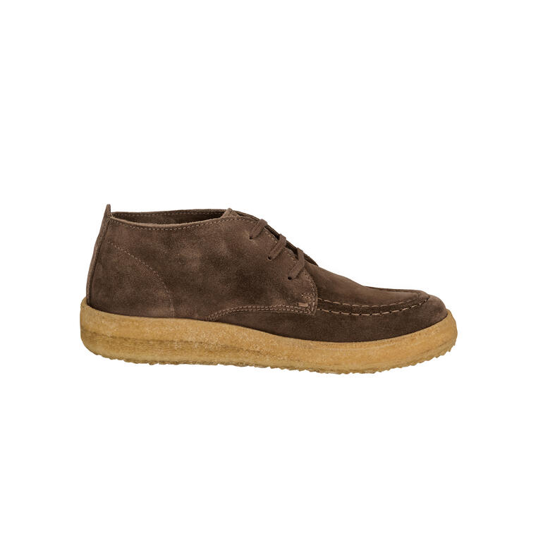 Seitenansicht des Astorflex Chukka-Boots in braunem Wildleder.