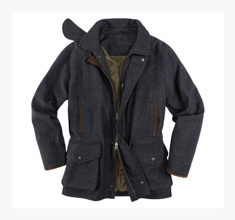 Alan Paine Hunting Coat in grauem Stoff mit mehreren Taschen und braunen Akzenten.