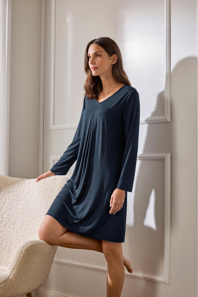 Hutschreuther Bambus-Nightshirt Hutschreuther Bambus-Nightshirt an einem Modell