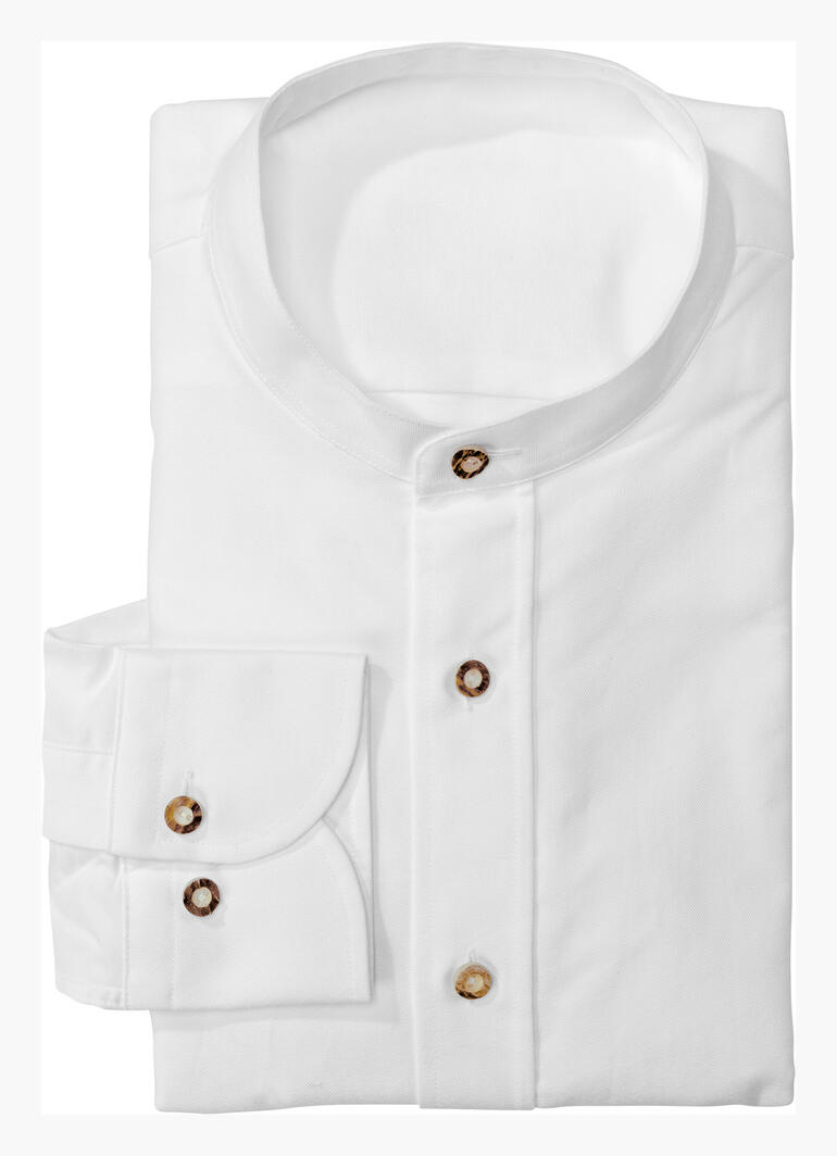 Zusammengeschlagenes weißes Trachtenhemd mit Stehkragen