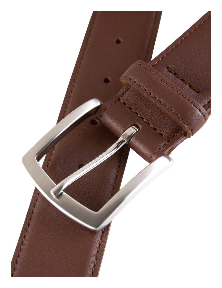 Detailansicht eines Kastanienfarbenen Gürtels, Vorderansicht mit Schnalle.