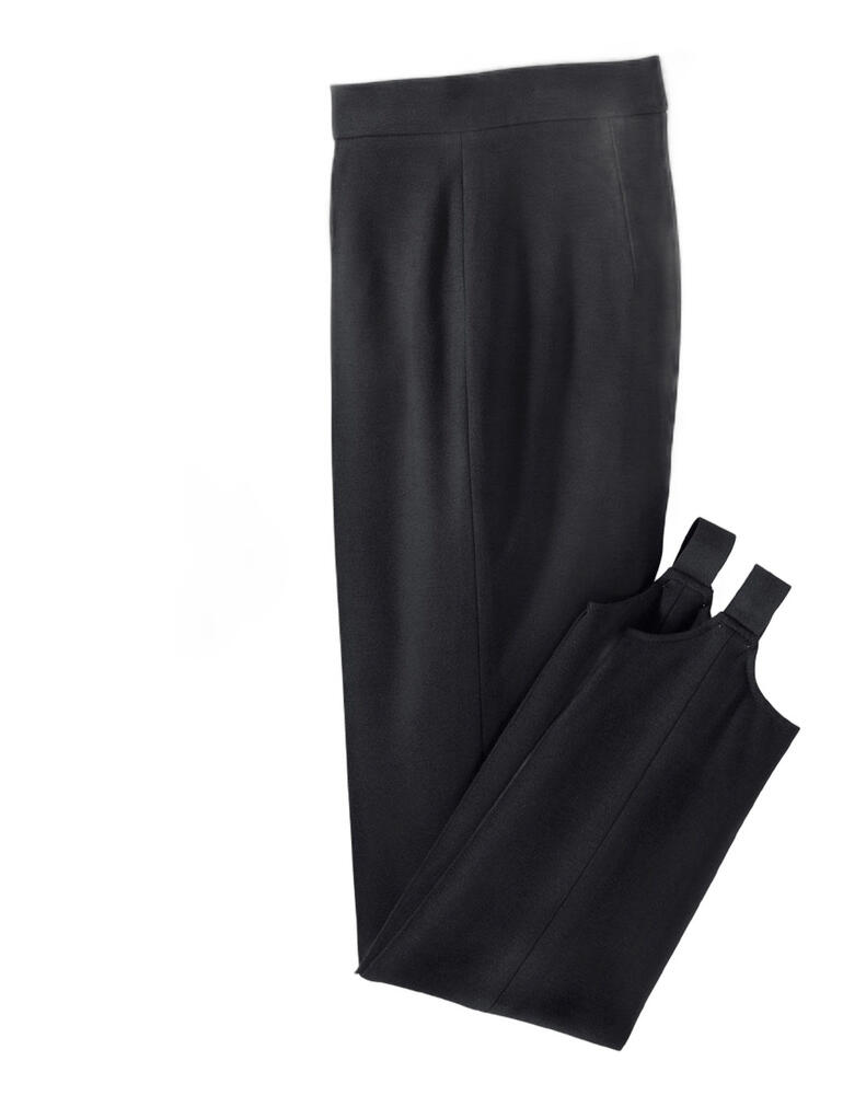 Schwarze Stiefelhose mit zwei seitlichen Schlaufen.
