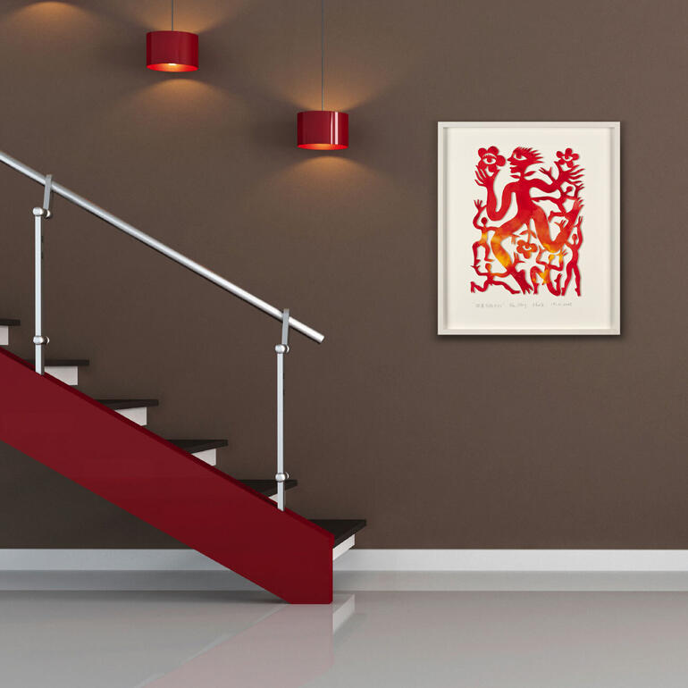 Ein „Mischwesen“ aus jahrtausendealter chinesischer Kultur und europäischer Moderne dekoriert Ihr Zuhause. Ren Rongs Kunstwerk dekoriert eine Wand in einem modernen Treppenhaus.